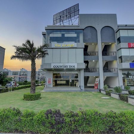 Country Inn Hotels & Resorts Vrindāvan エクステリア 写真