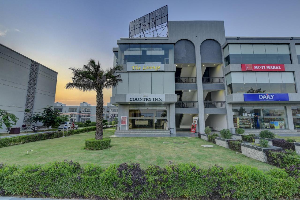 Country Inn Hotels & Resorts Vrindāvan エクステリア 写真
