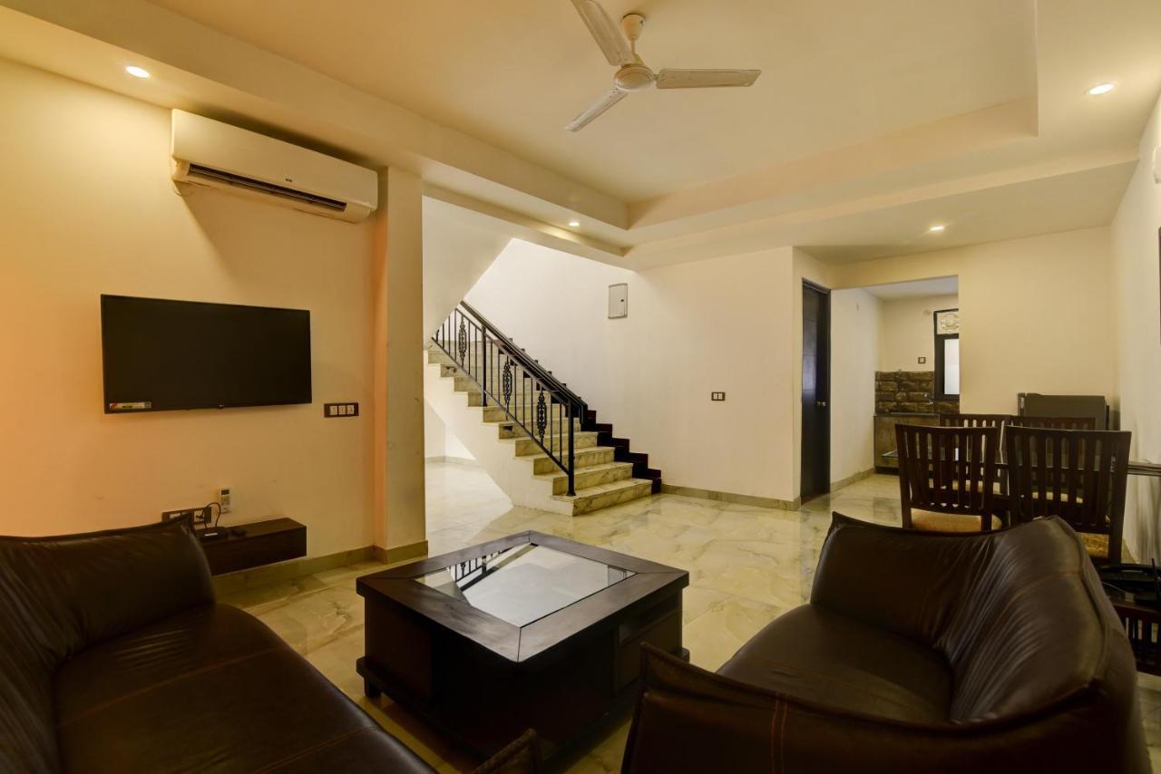 Country Inn Hotels & Resorts Vrindāvan エクステリア 写真