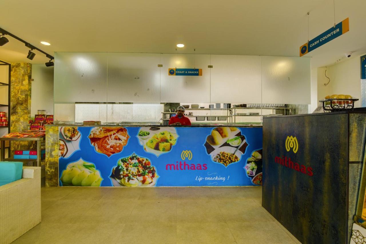 Country Inn Hotels & Resorts Vrindāvan エクステリア 写真